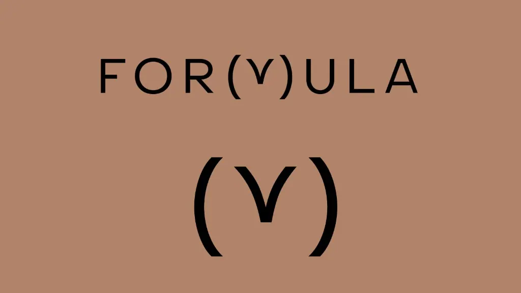 Фирменный знак Formula: логотип FOR(/)ULA на бежевом фоне