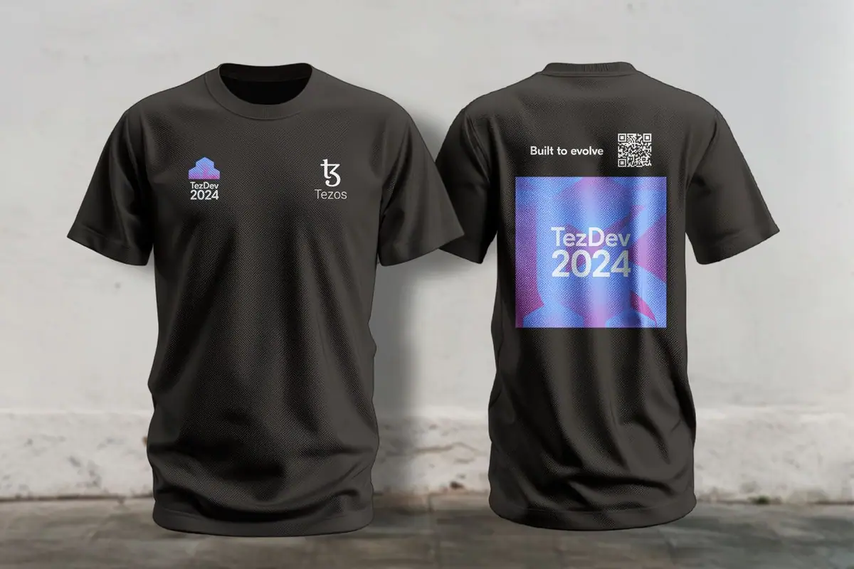 Футболка участника TezDev 2024 с принтом Built to evolve